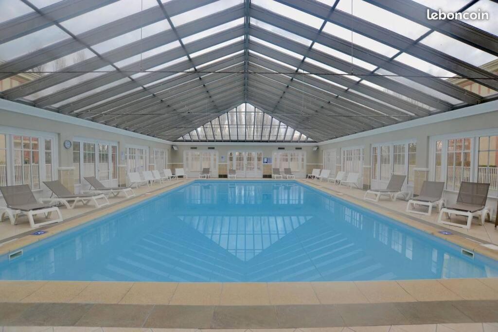 Appt 4 Pers-2 Chb-2 Sdb-Piscine-Linge Inclus-Literies Faites A L'Arrivee Inclus-Parking Appartement Le Touquet Buitenkant foto